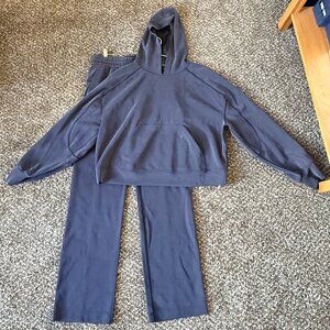 LIKE NEW Lululemon Softstreme Cropped Hoodie (12) and Wideleg Pant (6) Set